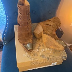 Free people Brayden fisherman suede booties